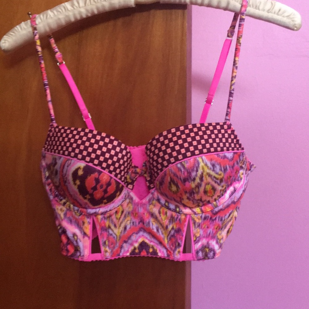 Victoria’s Secret 34B Longline bra like new